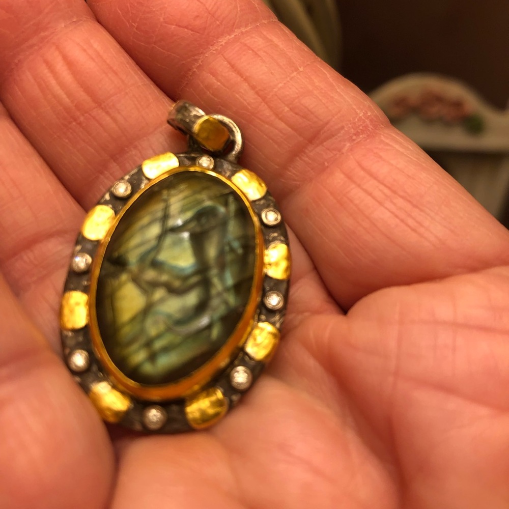 LABRADORITE PENDANT DIAMOND AND STERLING - Picture 2 of 8